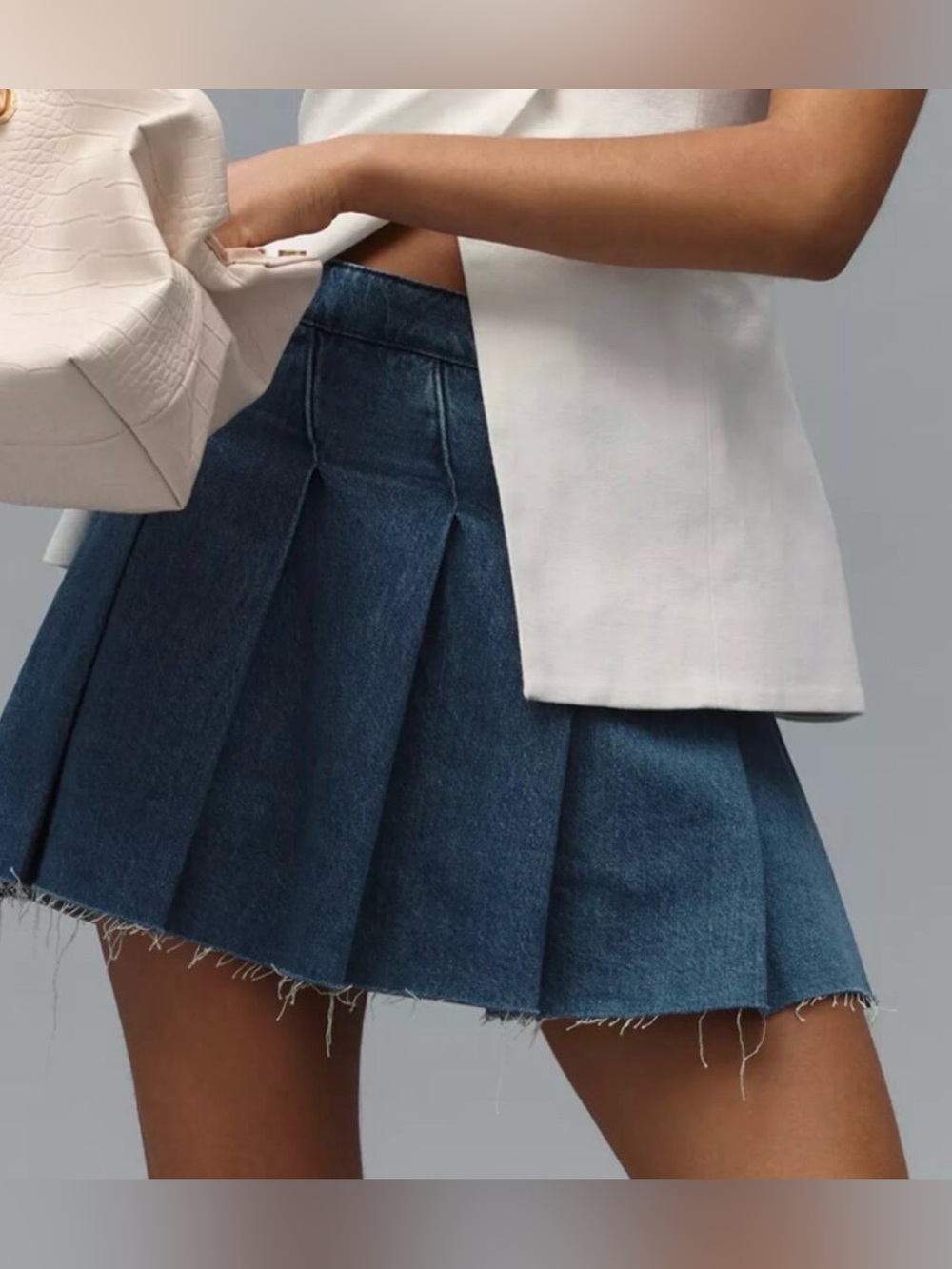 Pilcro Anthropologie Women's Denim Pleated Skort Size 31